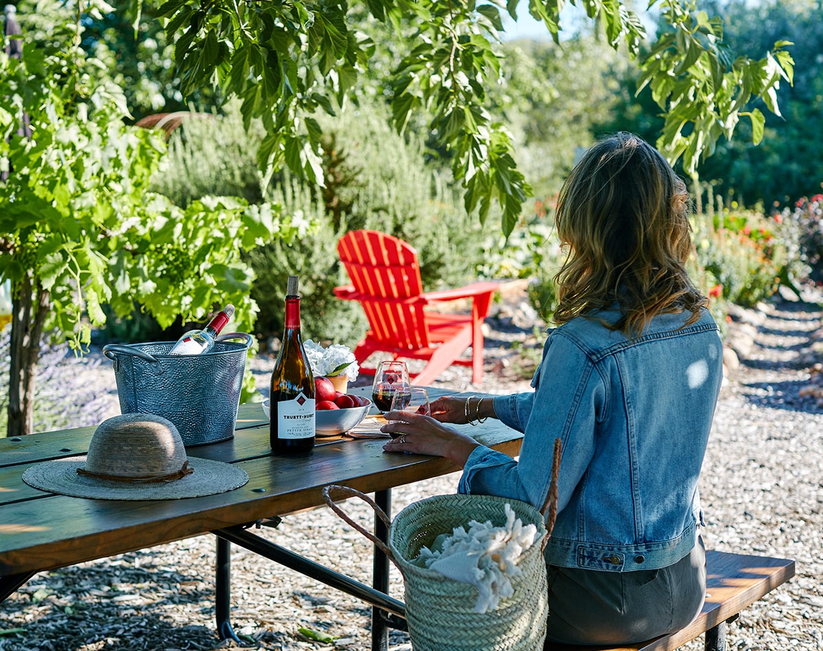 Truett_Hurst_Estate_Visit_Picnicking_Picnic_1200x950